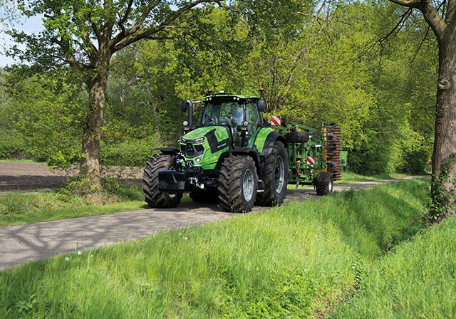 trattore Deutz-Fahr serie 7